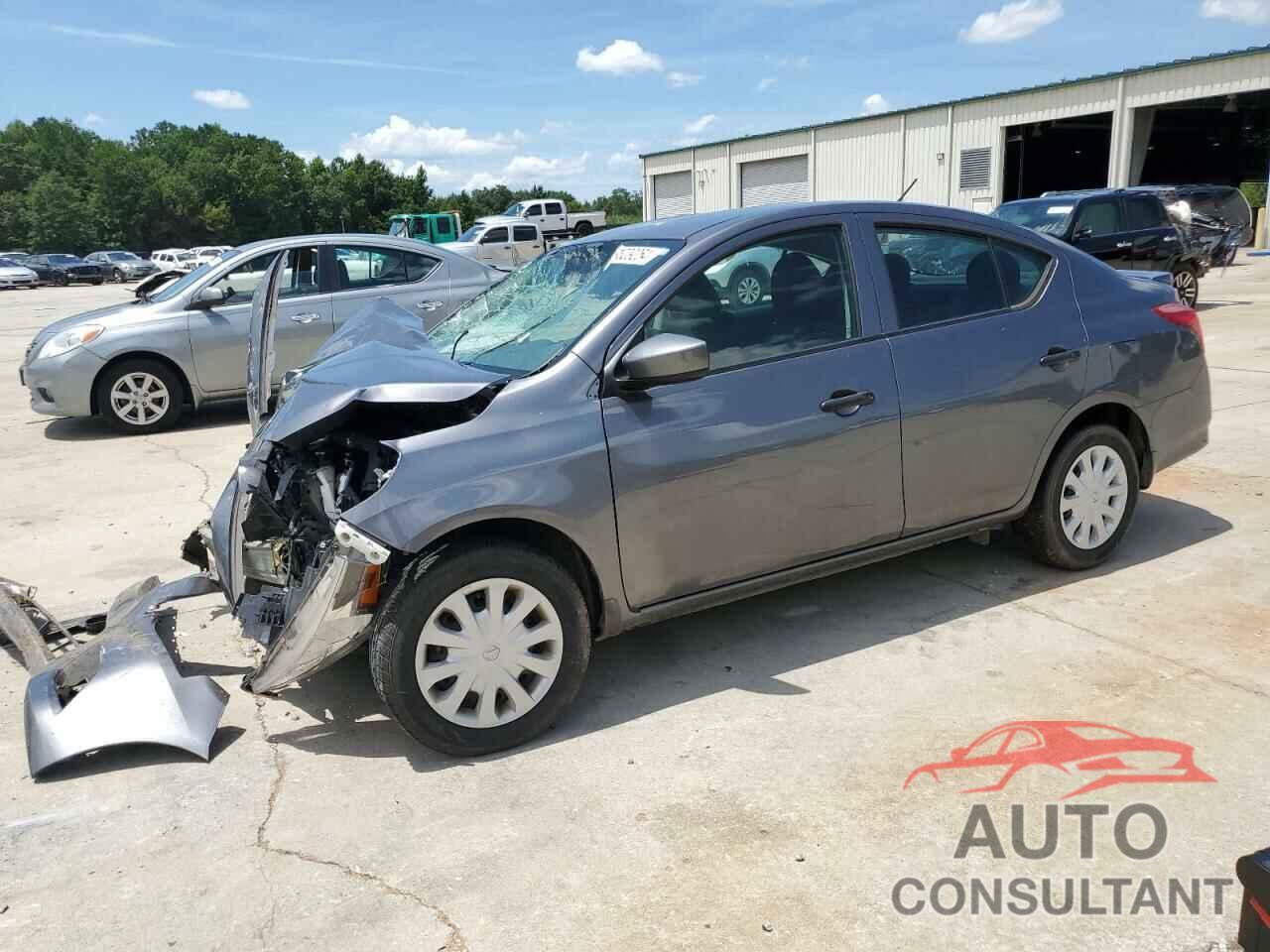 NISSAN VERSA 2018 - 3N1CN7AP3JL834208