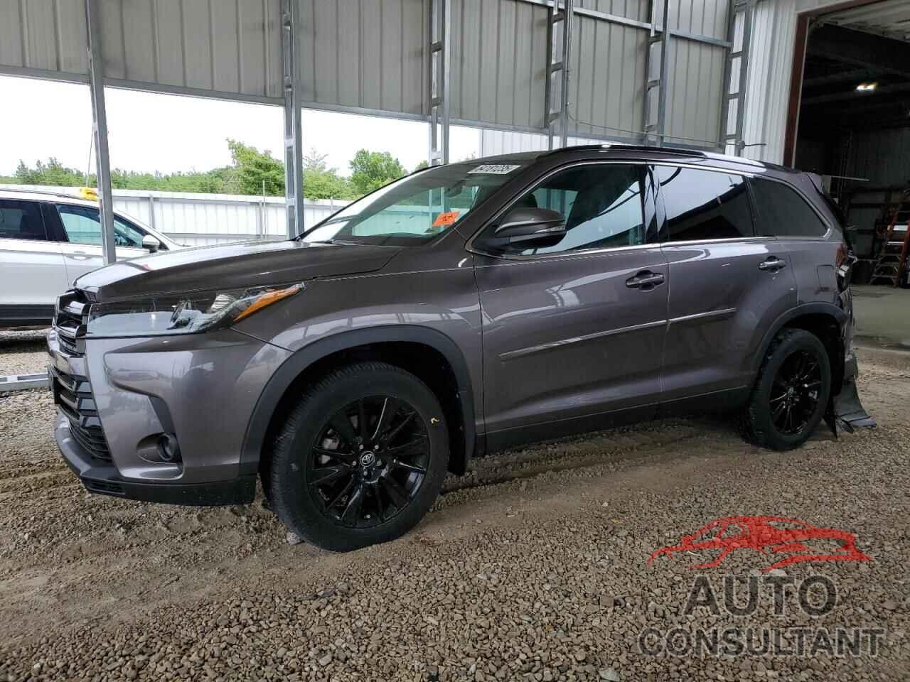 TOYOTA HIGHLANDER 2019 - 5TDJZRFH1KS574215