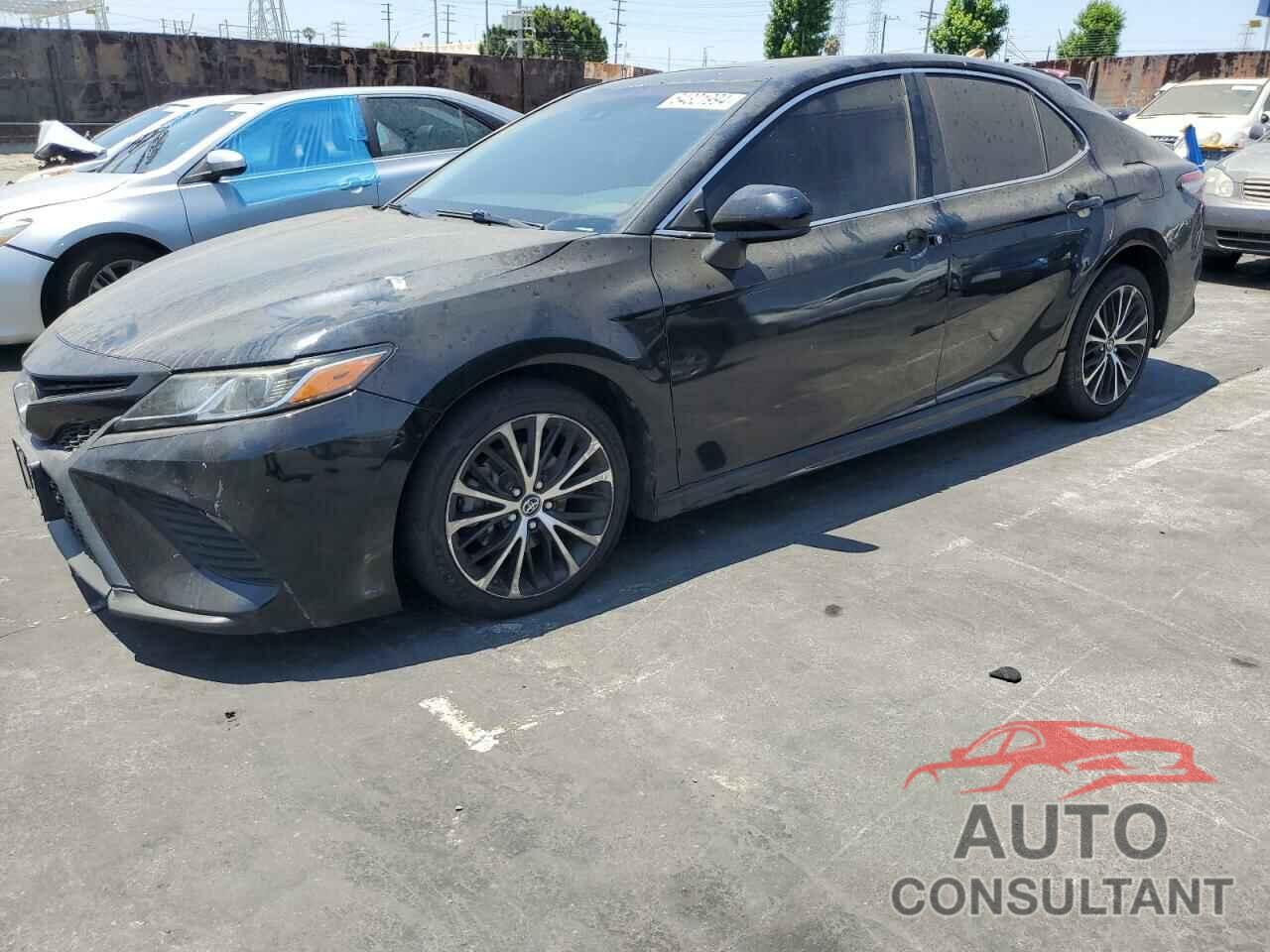 TOYOTA CAMRY 2018 - 4T1B11HK7JU530246