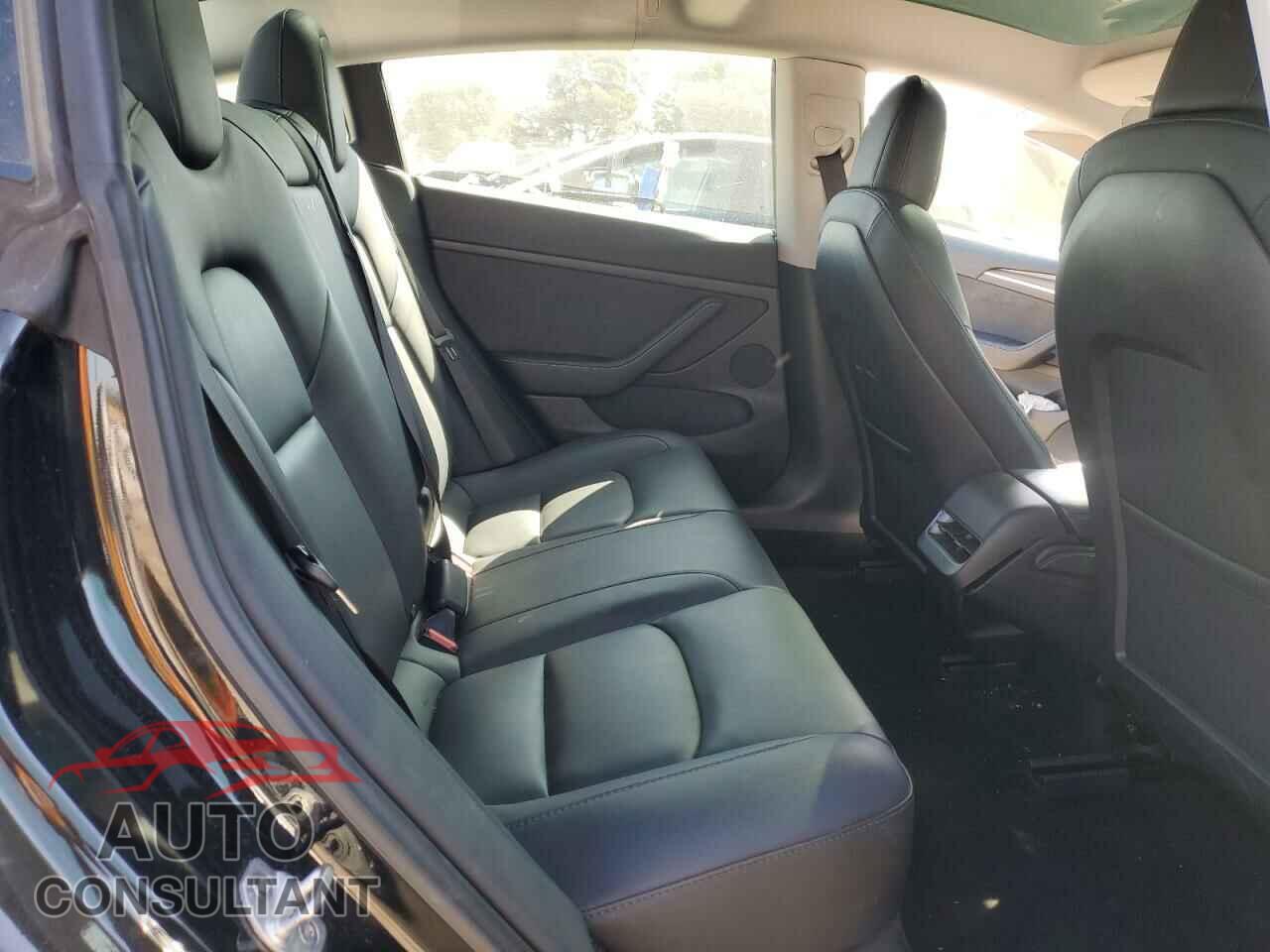 TESLA MODEL 3 2023 - 5YJ3E1EA7PF456661