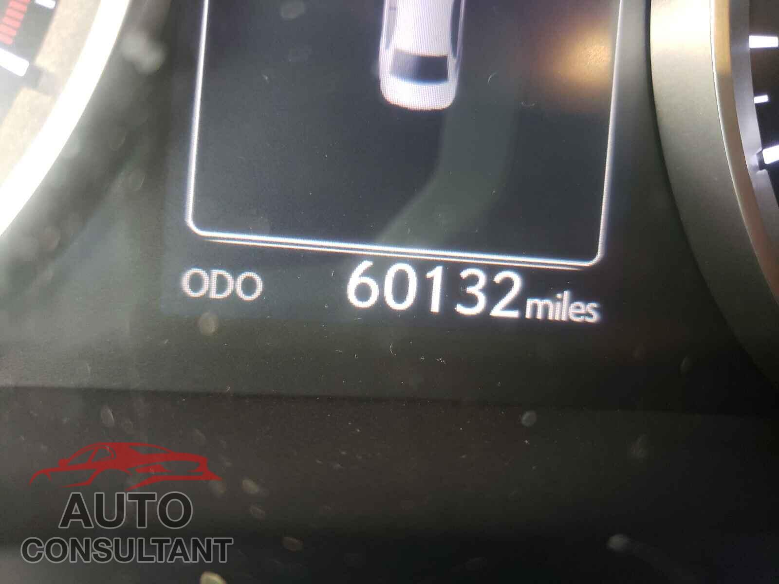 LEXUS IS 2016 - JTHCM1D20G5008548