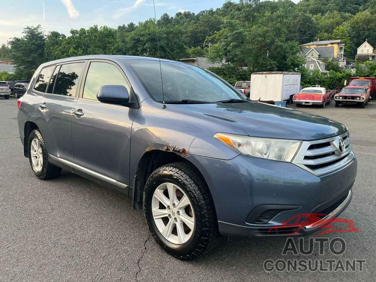 TOYOTA HIGHLANDER 2011 - 5TDBK3EH9BS074701