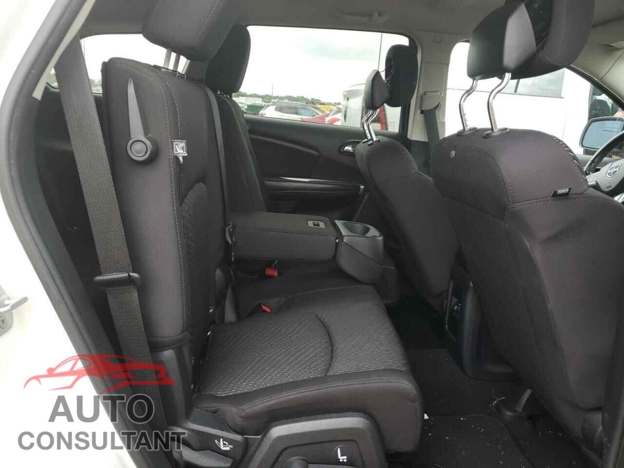 DODGE JOURNEY 2013 - 3C4PDCBB2DT679443