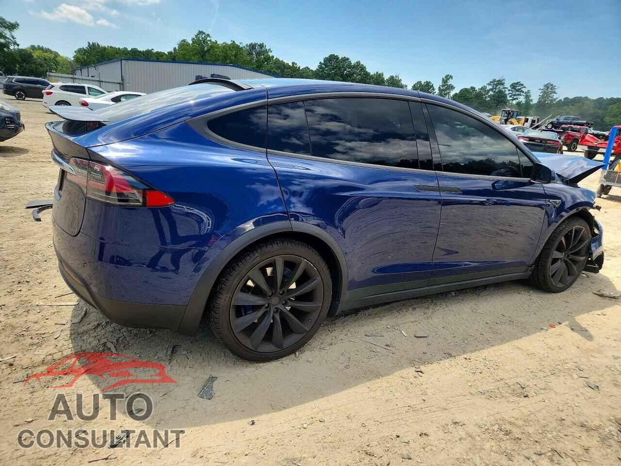 TESLA MODEL X 2016 - 5YJXCBE21GF018143