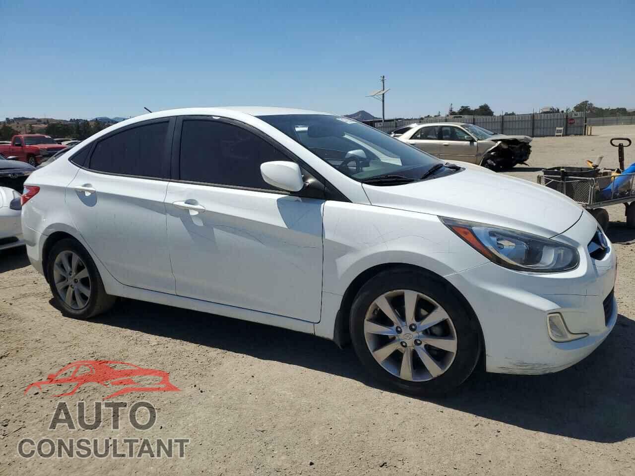HYUNDAI ACCENT 2013 - KMHCU4AE5DU478928