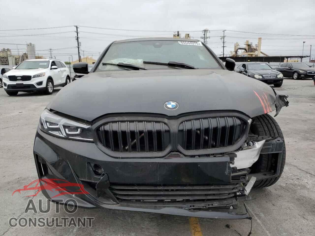 BMW 3 SERIES 2023 - 3MW69FF00P8D60554