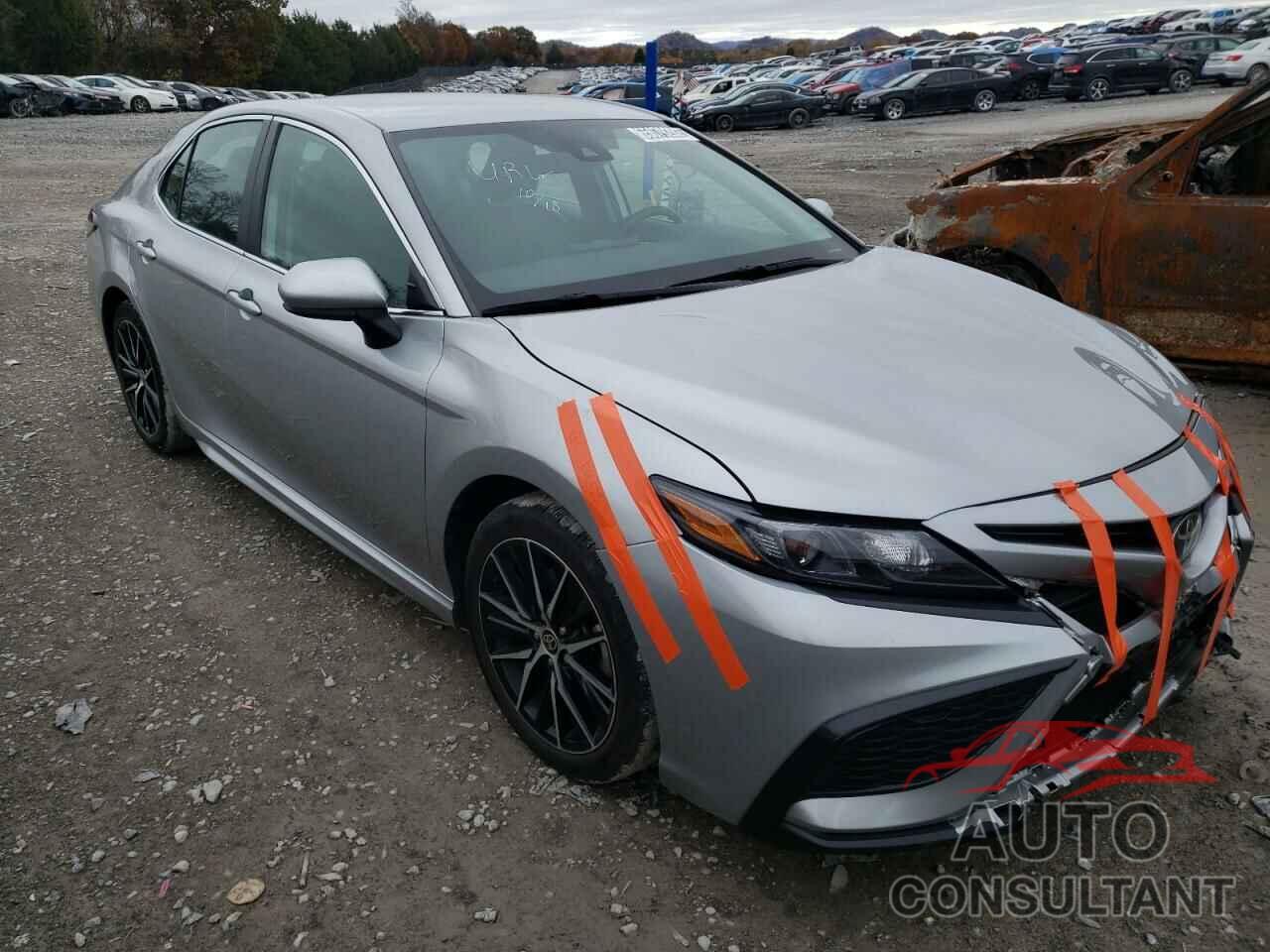 TOYOTA CAMRY 2021 - 4T1G11AK4MU466526