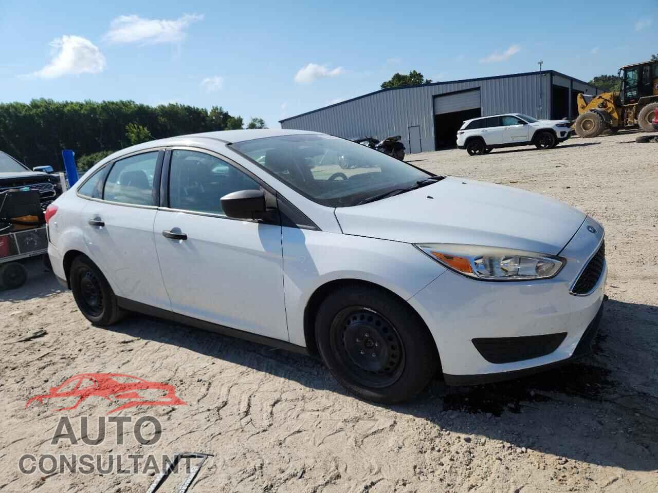 FORD FOCUS 2017 - 1FADP3E26HL256894