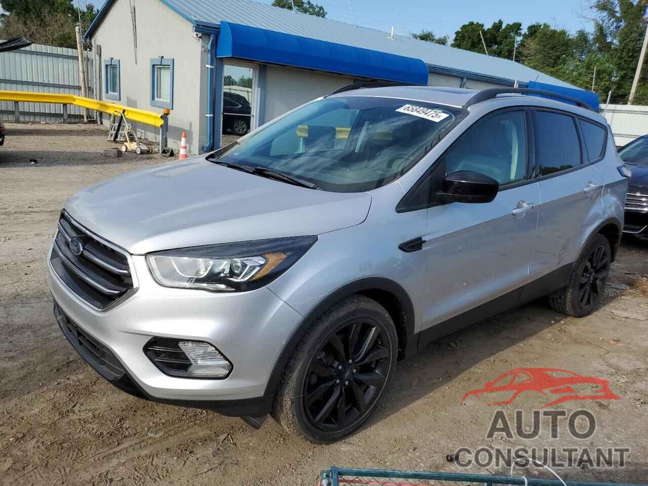 FORD ESCAPE 2018 - 1FMCU9GD5JUC07181