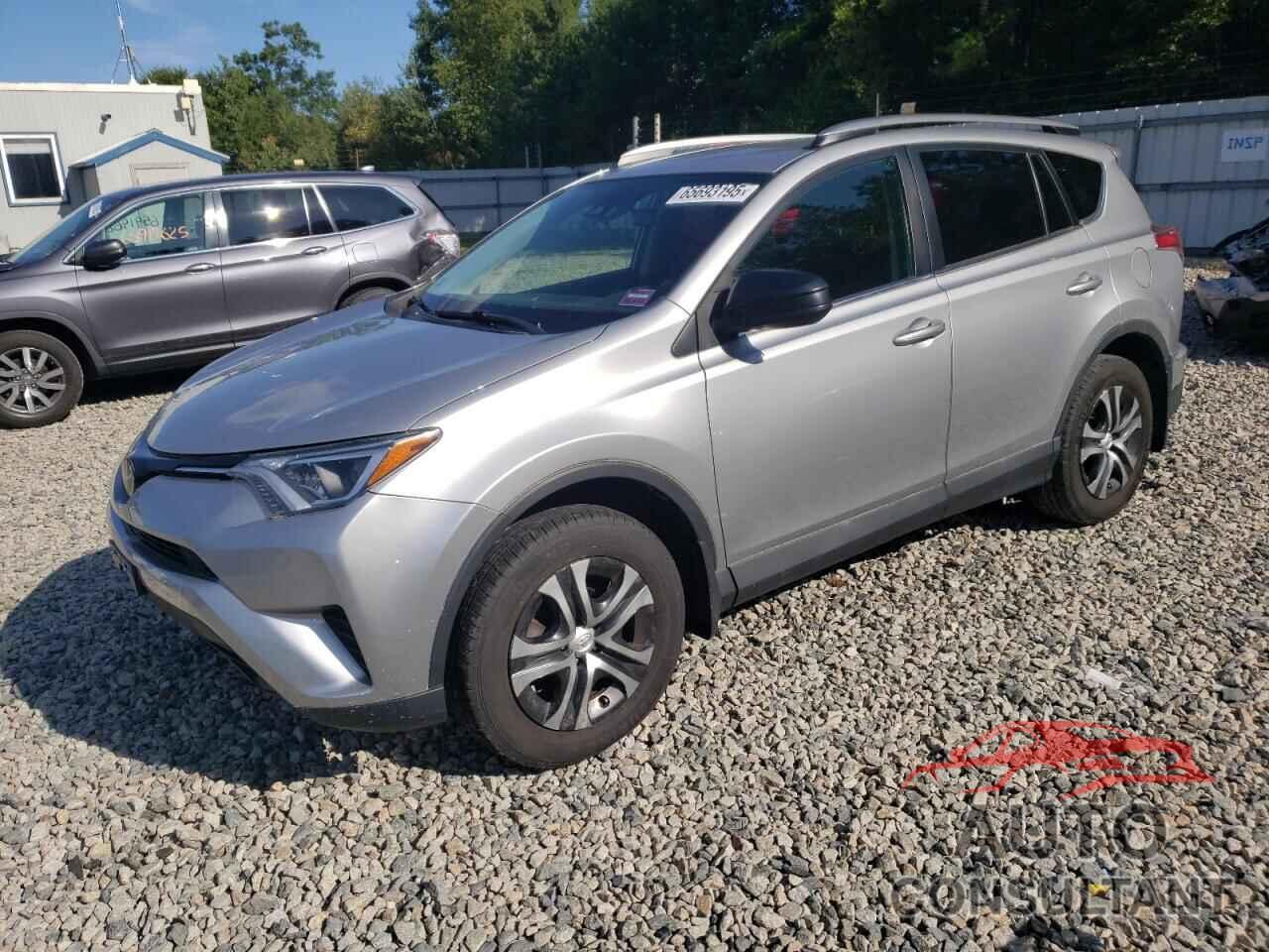 TOYOTA RAV4 2018 - 2T3BFREV1JW853116