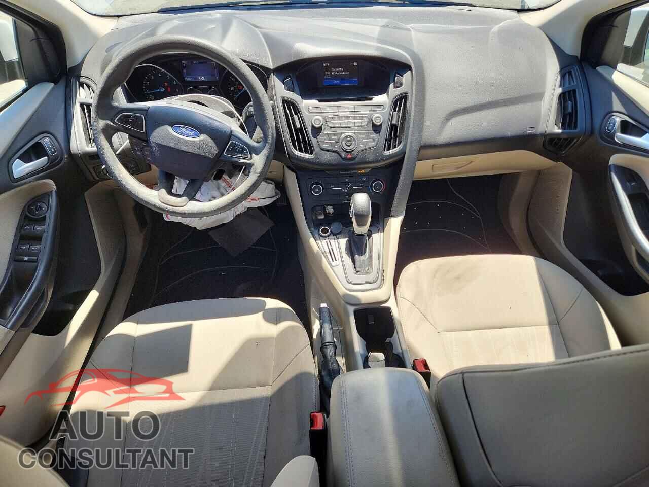 FORD FOCUS 2017 - 1FADP3F29HL218008
