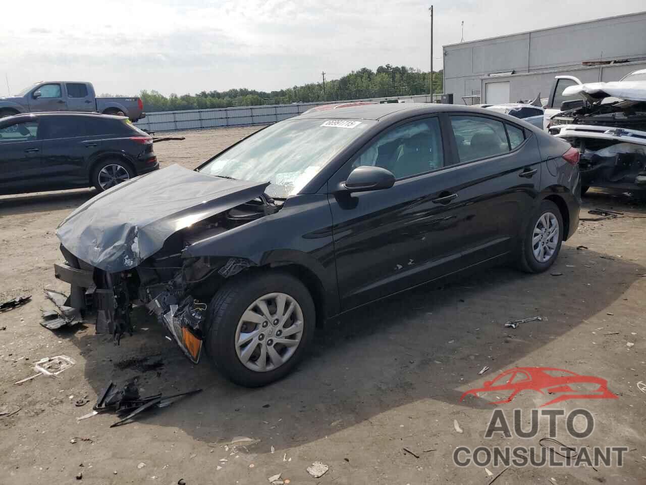 HYUNDAI ELANTRA 2018 - KMHD74LF1JU648361