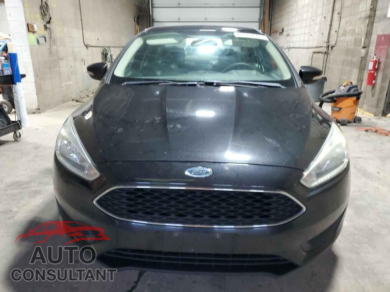 FORD FOCUS 2015 - 1FADP3F26FL205455