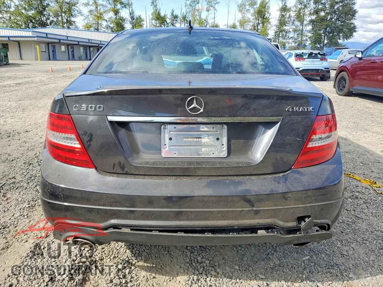 MERCEDES-BENZ C-CLASS 2013 - WDDGF8AB5DR298712