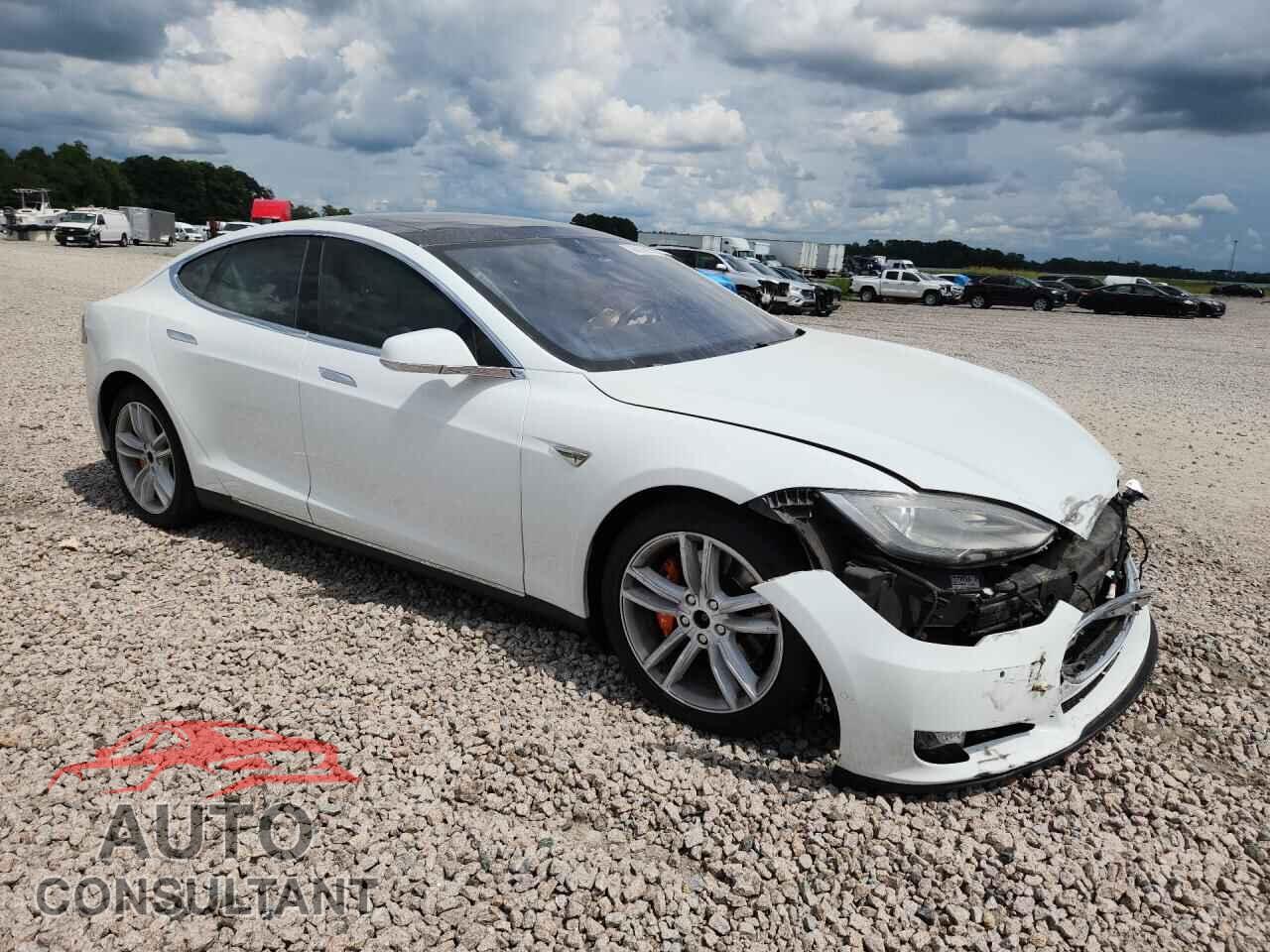 TESLA MODEL S 2015 - 5YJSA1E2XFF109467