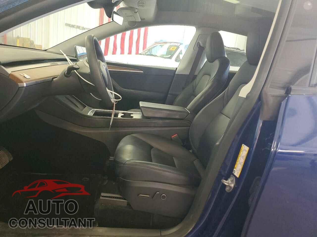 TESLA MODEL Y 2025 - 7SAYGAEE1SF292922