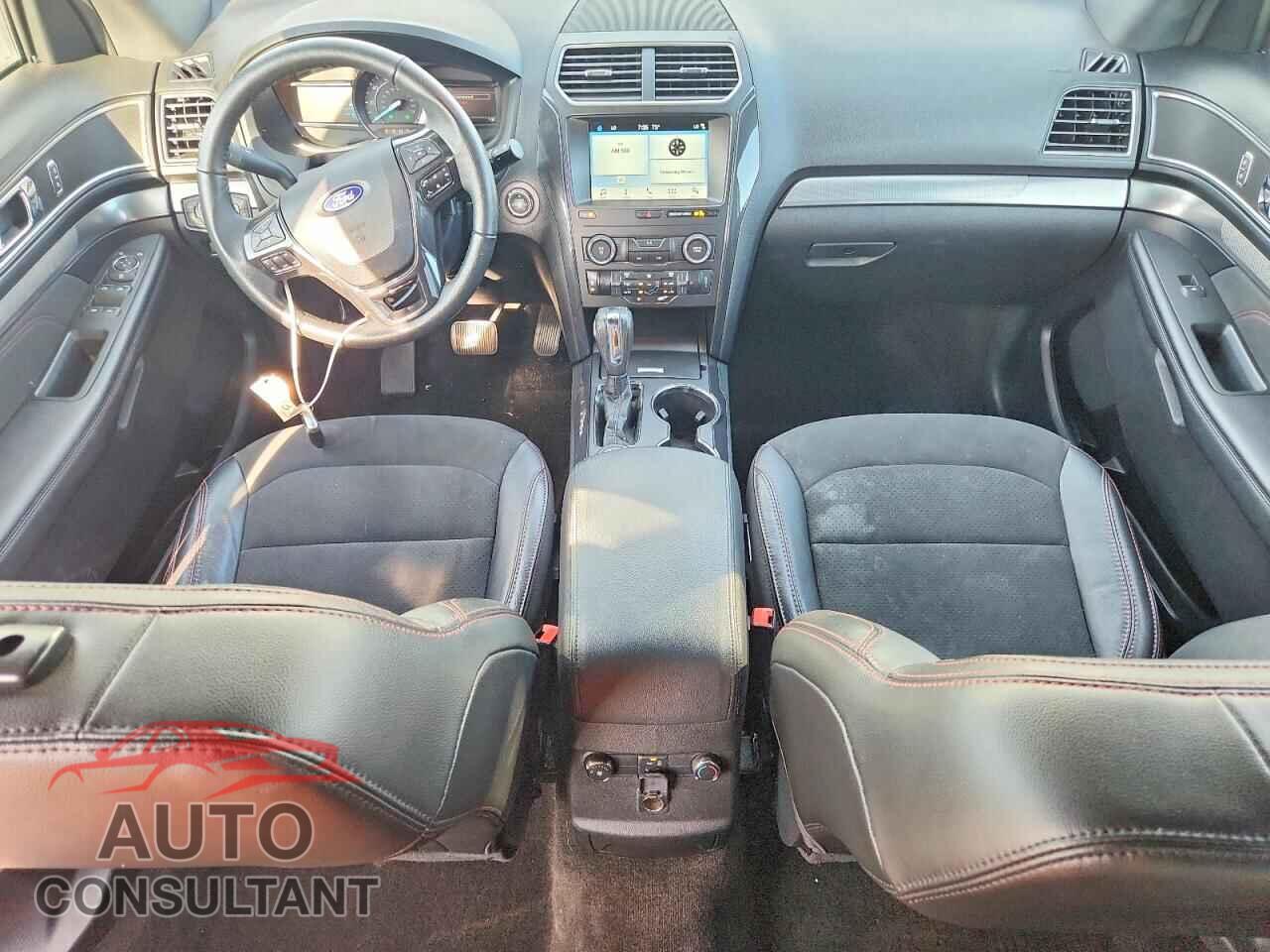 FORD EXPLORER 2018 - 1FM5K8D8XJGB37658