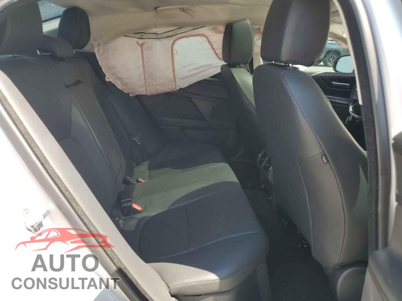 JAGUAR XE 2017 - SAJAD4BV4HA973785