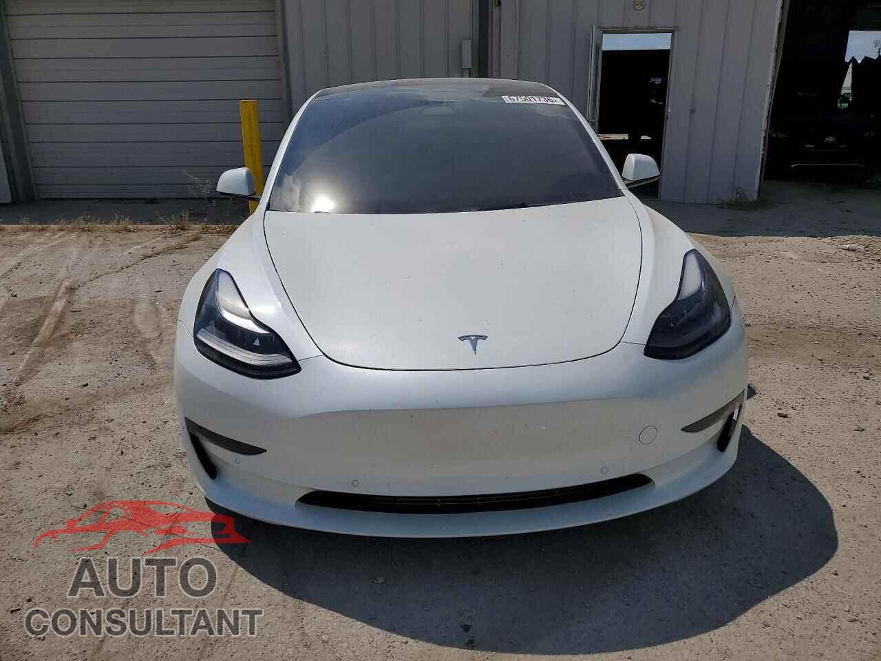 TESLA MODEL 3 2022 - 5YJ3E1EB7NF152672