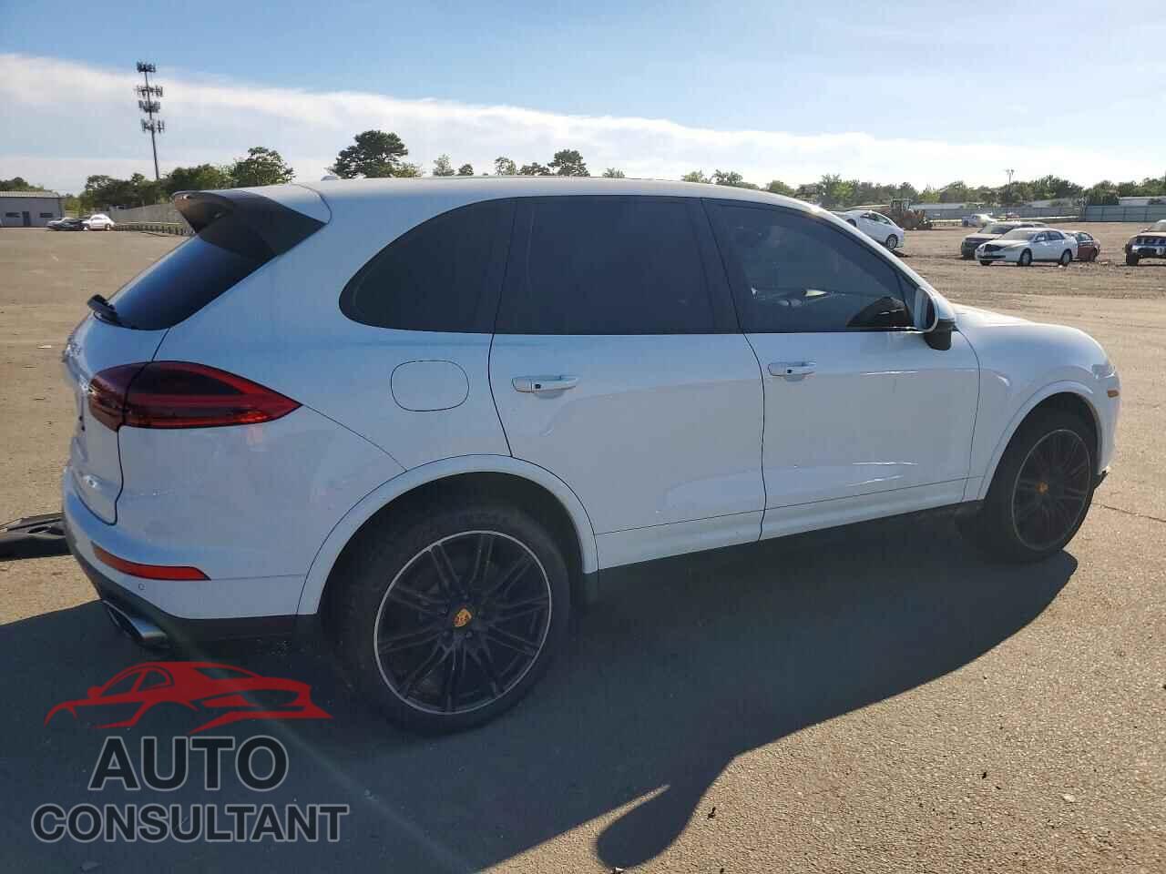 PORSCHE CAYENNE 2017 - WP1AA2A26HKA87933