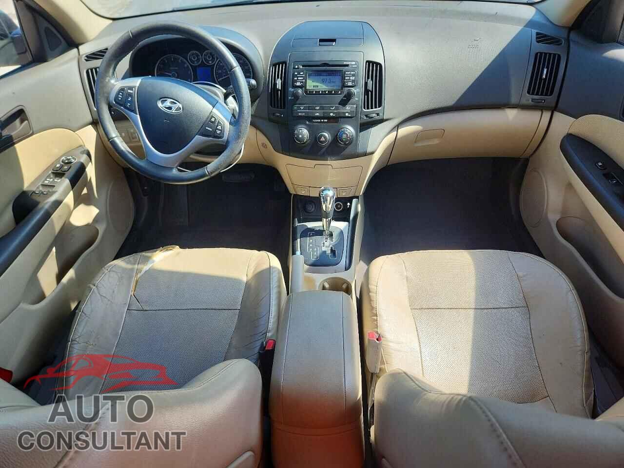 HYUNDAI ELANTRA 2012 - KMHDC8AE8CU139349