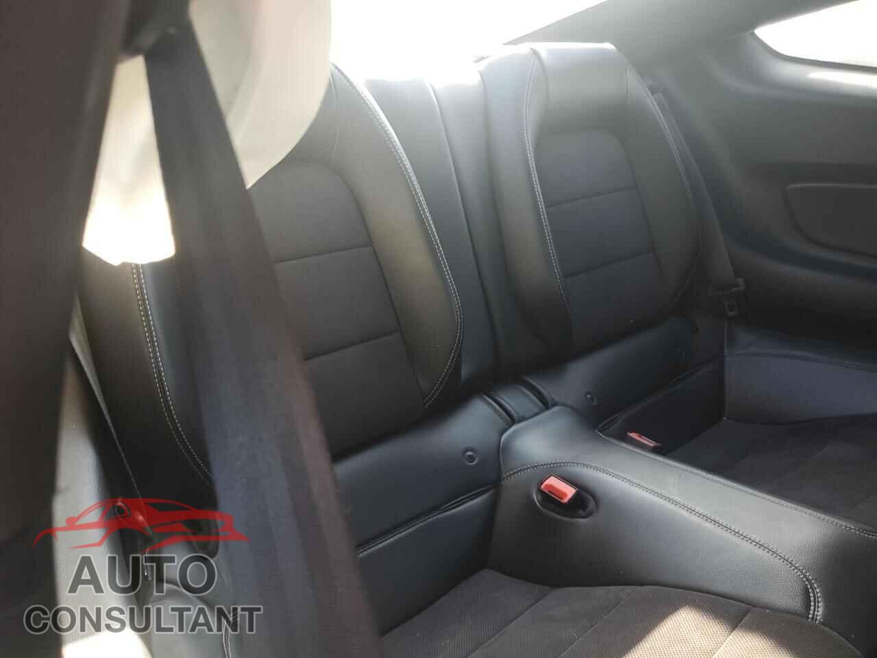 FORD MUSTANG 2020 - 1FA6P8CF7L5142931