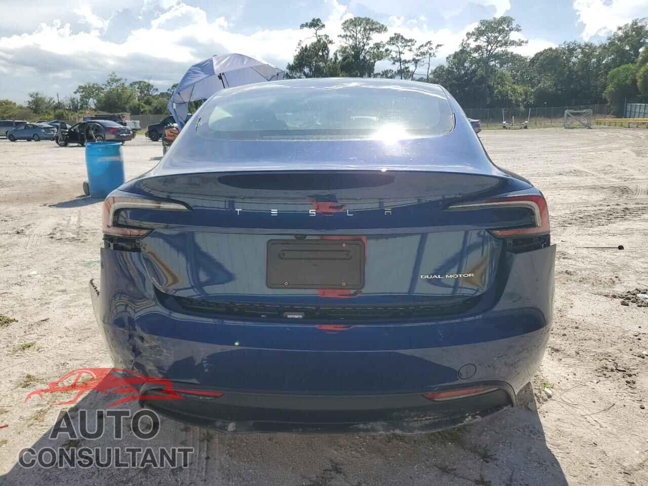 TESLA MODEL 3 2024 - 5YJ3E1EB2RF734555