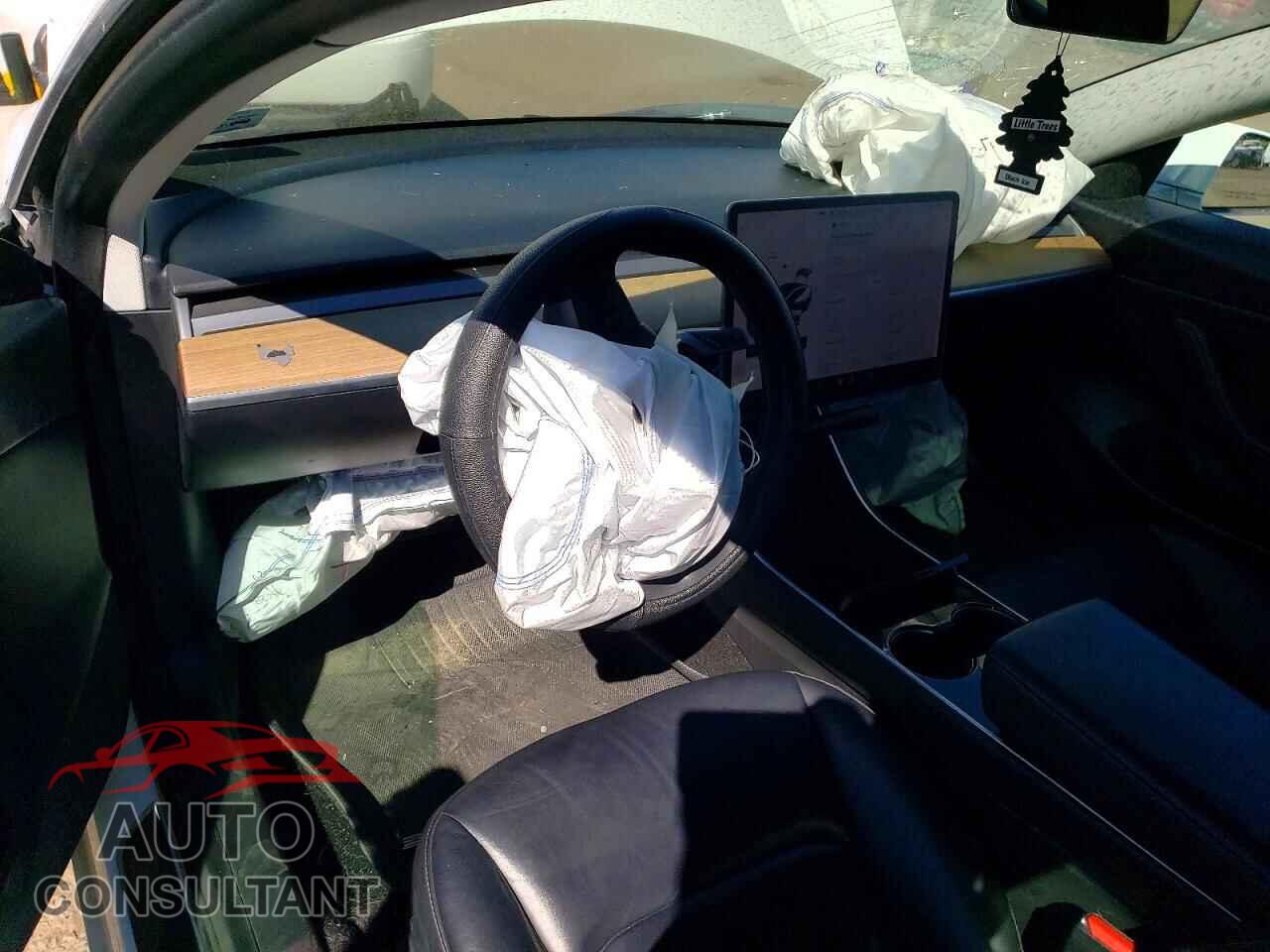 TESLA MODEL 3 2020 - 5YJ3E1EA7LF660175