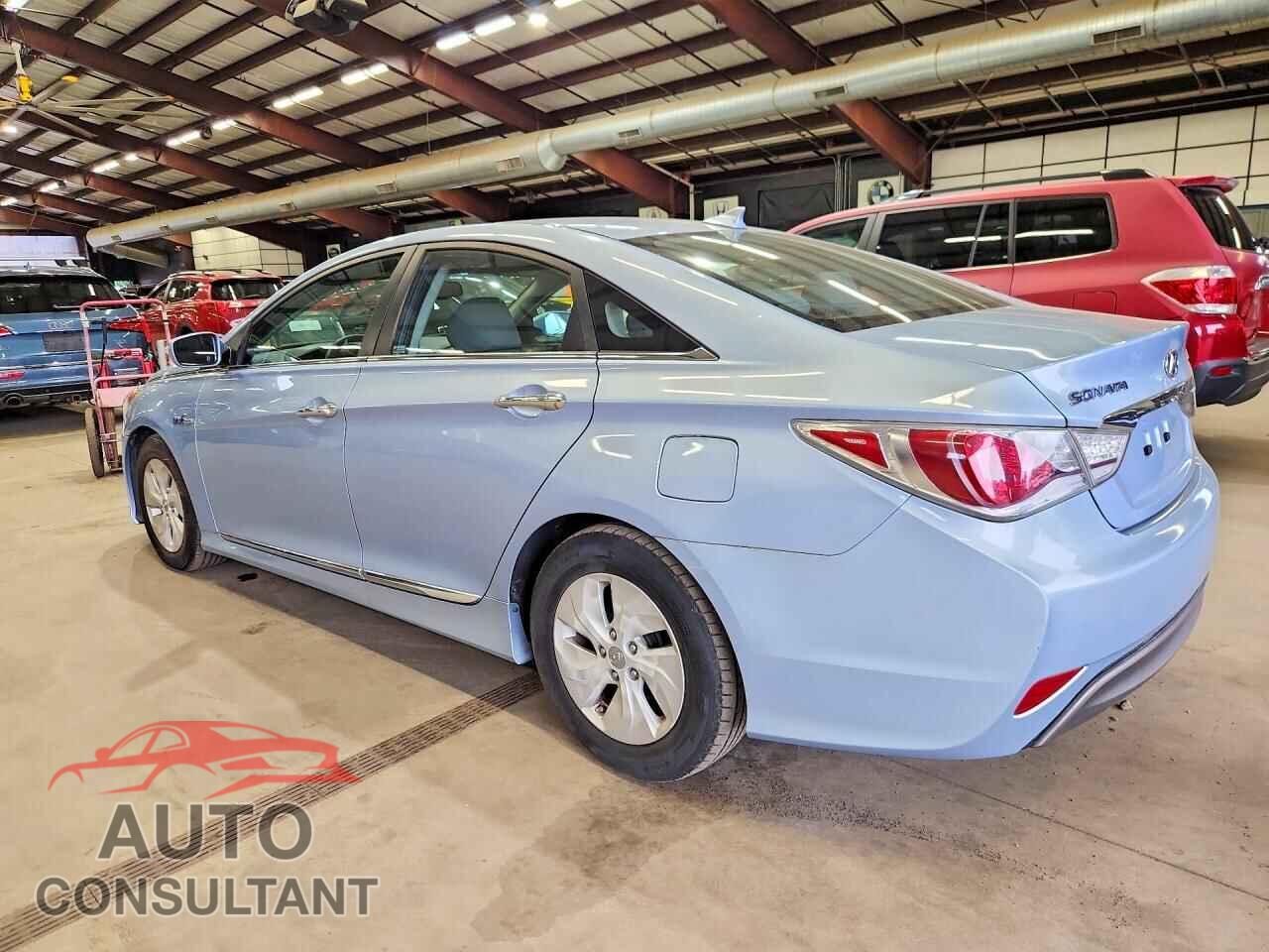 HYUNDAI SONATA 2013 - KMHEC4A49DA065902