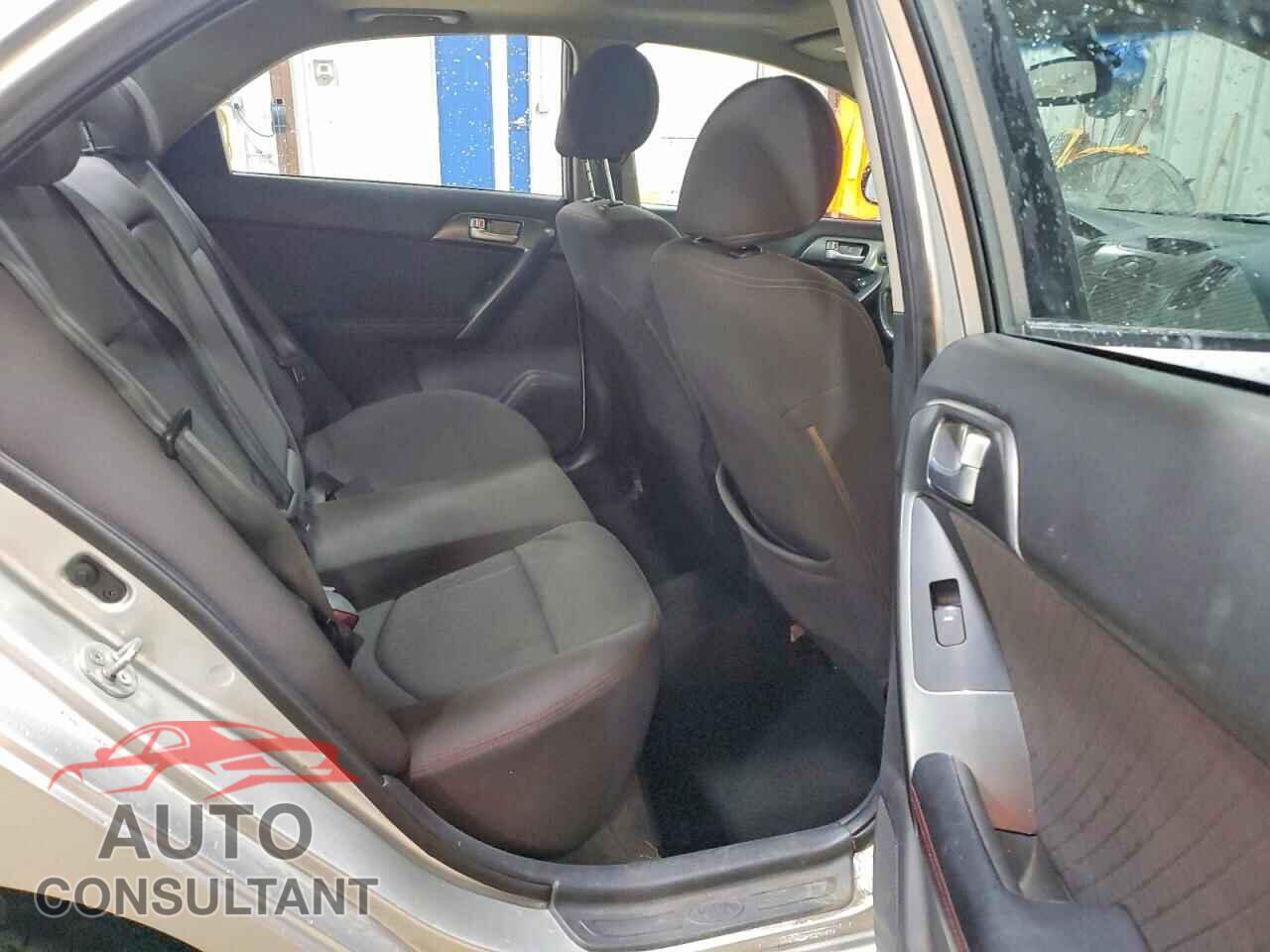 KIA FORTE 2010 - KNAFW4A36A5111694