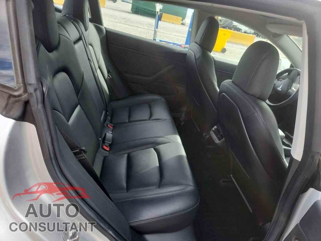 TESLA MODEL 3 2018 - 5YJ3E1EA3JF044082