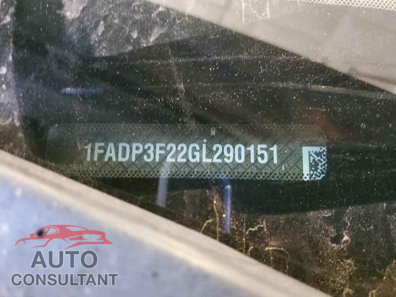FORD FOCUS 2016 - 1FADP3F22GL290151