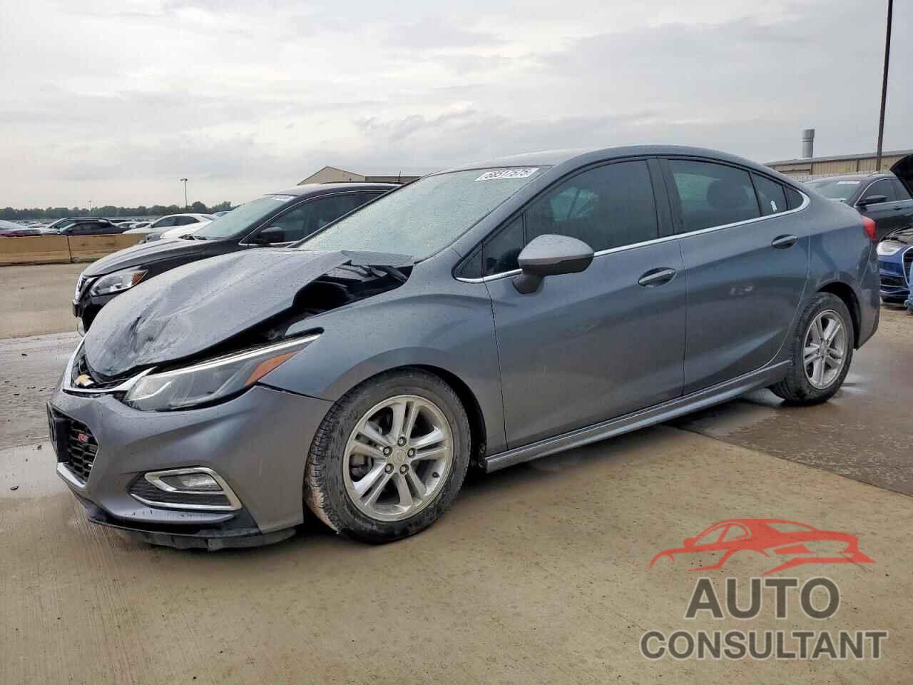CHEVROLET CRUZE 2018 - 1G1BE5SMXJ7131056
