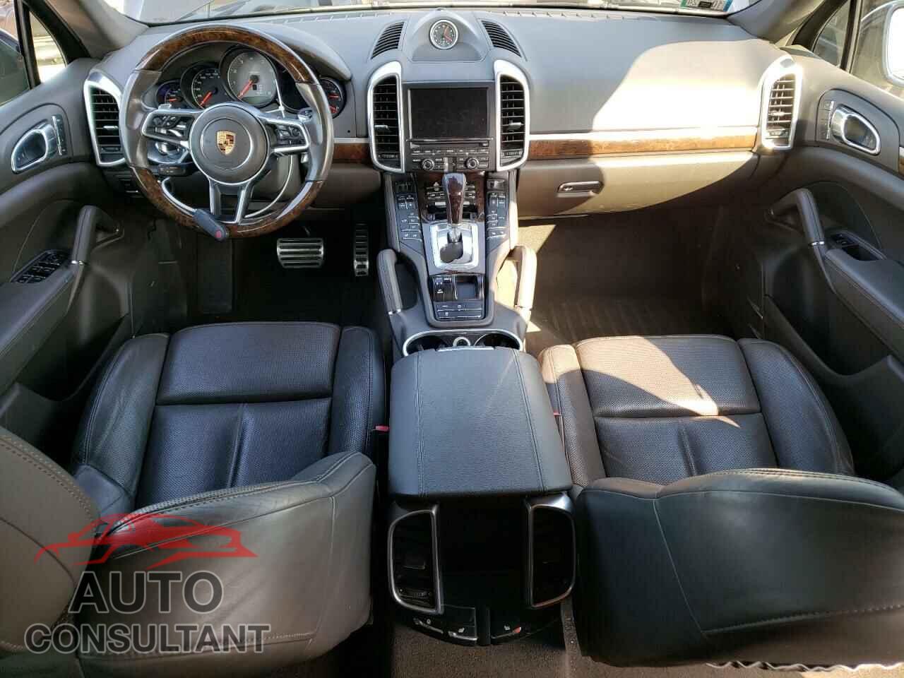 PORSCHE CAYENNE 2016 - WP1AB2A24GLA96037