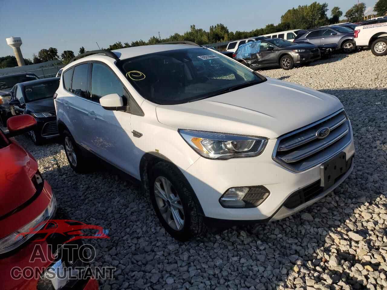 FORD ESCAPE 2018 - 1FMCU9HD2JUD23663