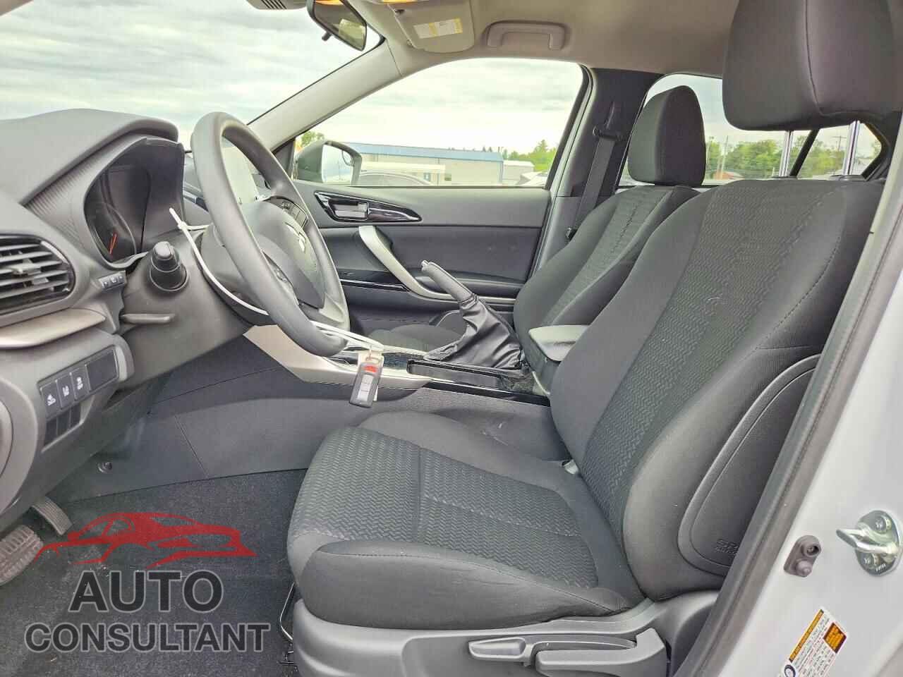 MITSUBISHI ECLIPSE 2024 - JA4ATVAA2RZ017093
