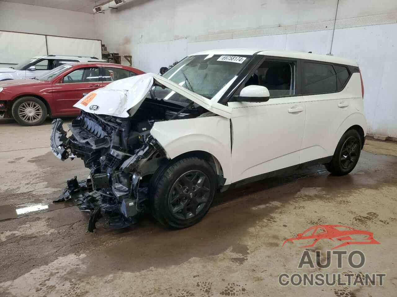 KIA SOUL 2021 - KNDJ23AU9M7124508