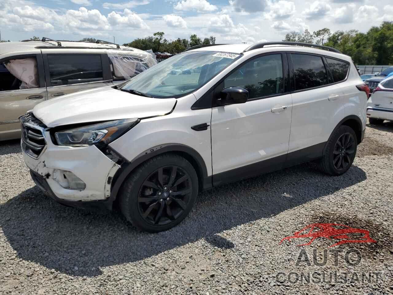 FORD ESCAPE 2019 - 1FMCU0GD2KUB21131