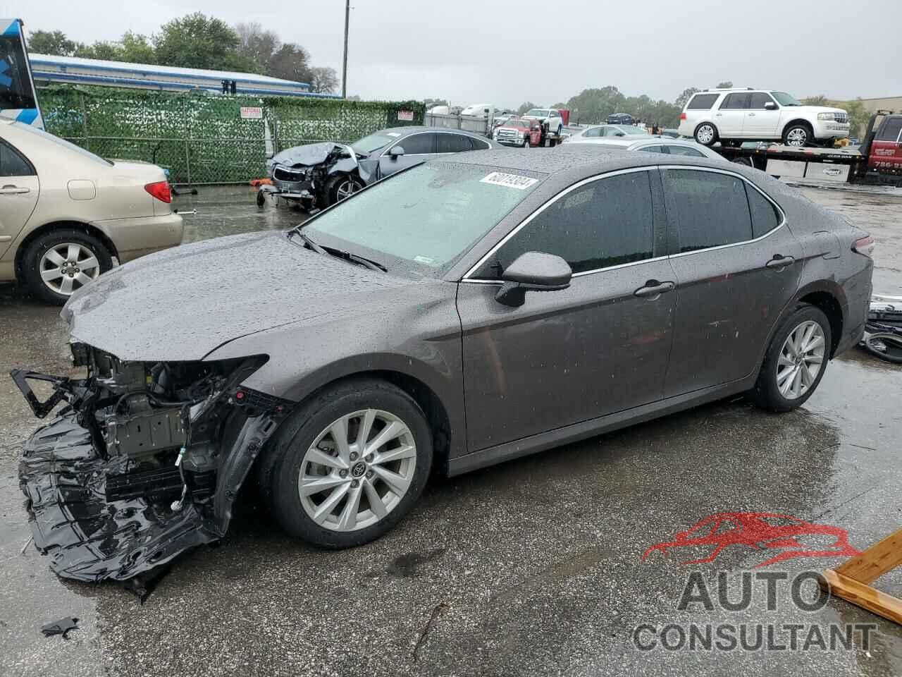 TOYOTA CAMRY 2022 - 4T1C11AKXNU634315