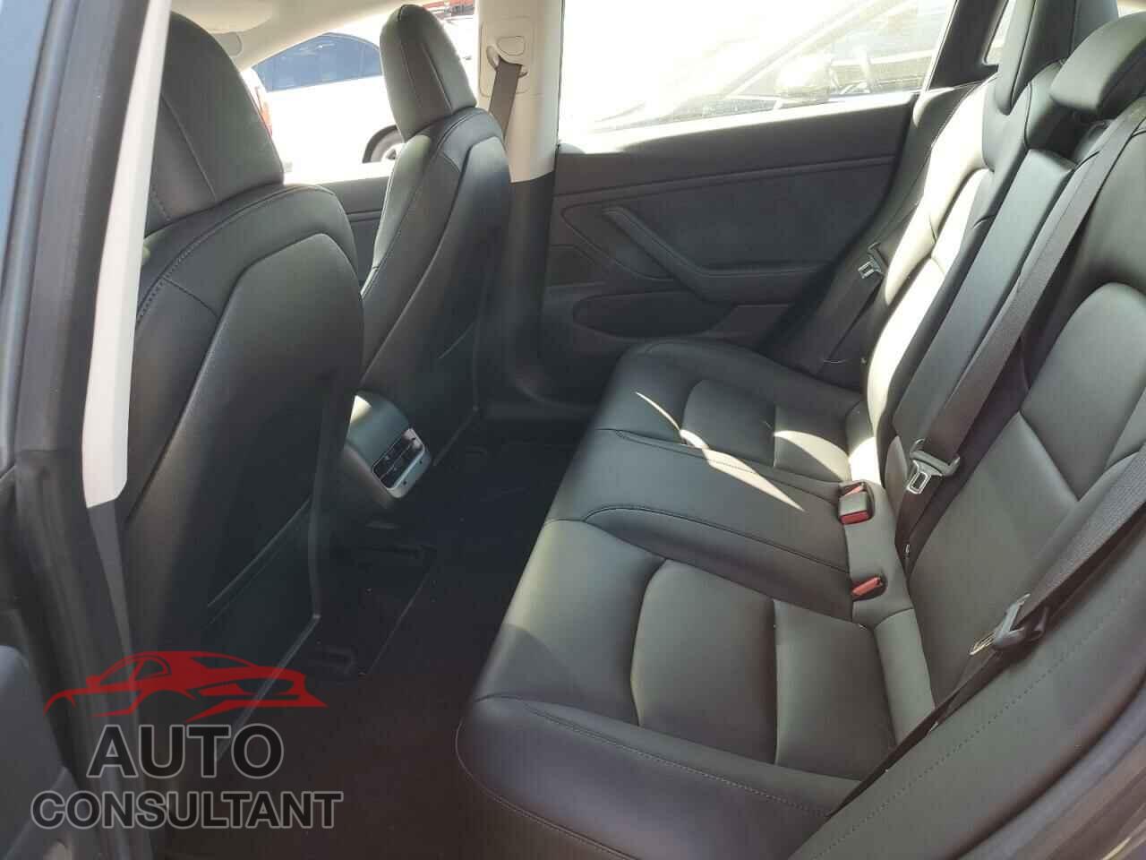 TESLA MODEL 3 2018 - 5YJ3E1EA3JF039626