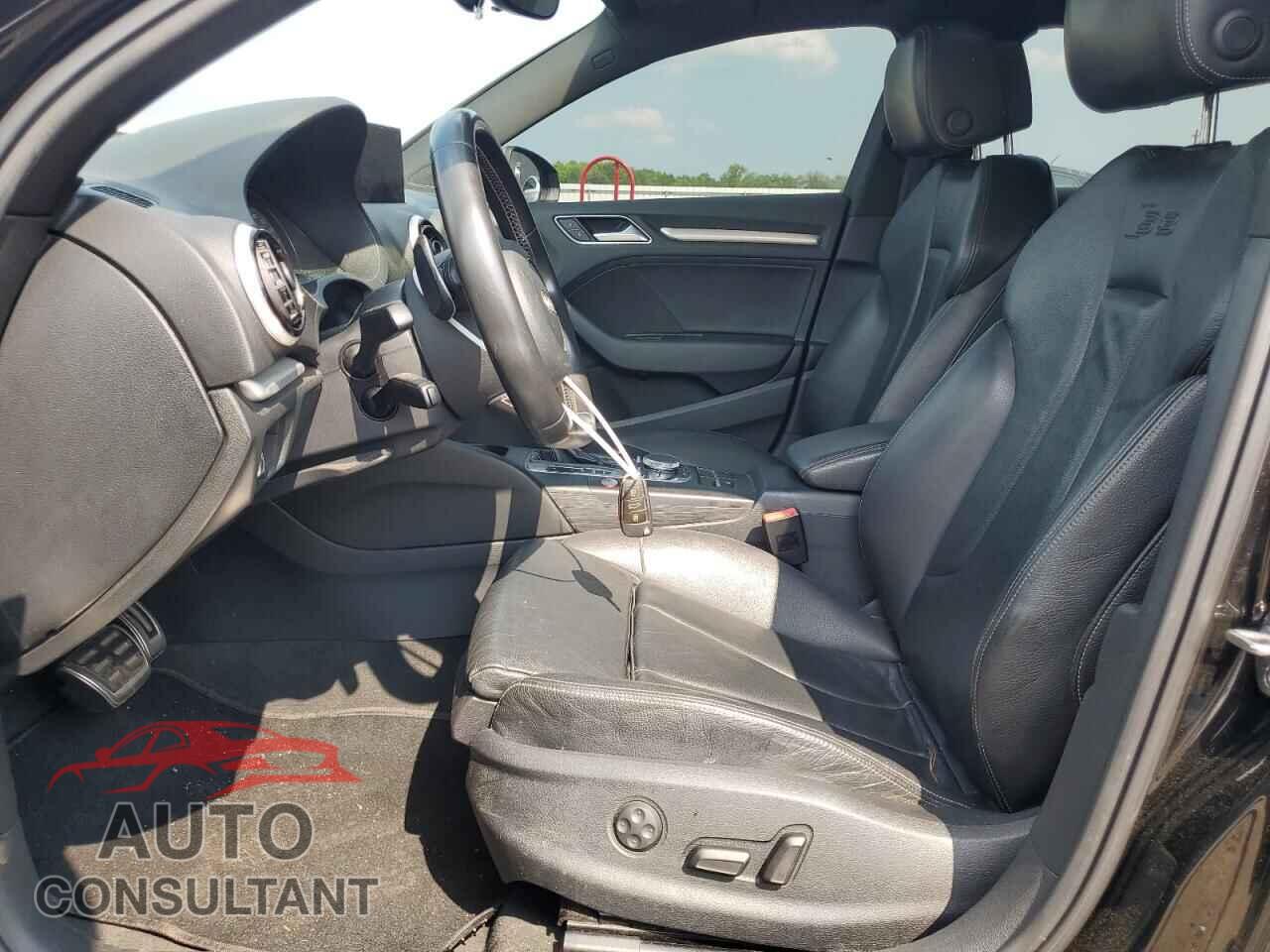 AUDI S3 2015 - WAUBFGFF8F1109947
