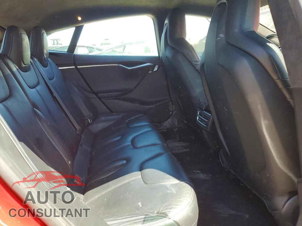 TESLA MODEL S 2016 - 5YJSA1E10GF150134