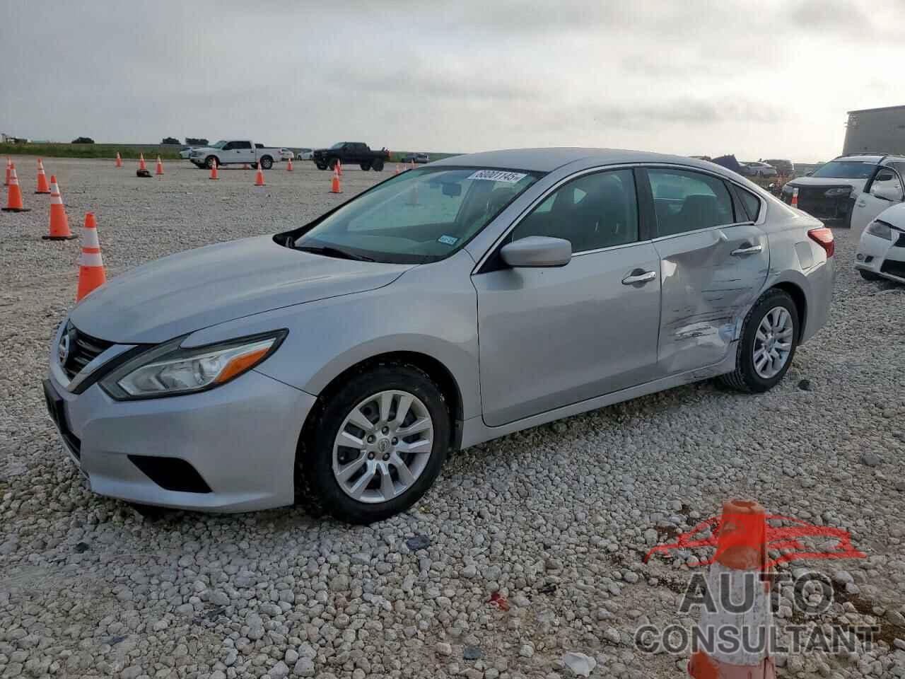 NISSAN ALTIMA 2017 - 1N4AL3AP5HN318144