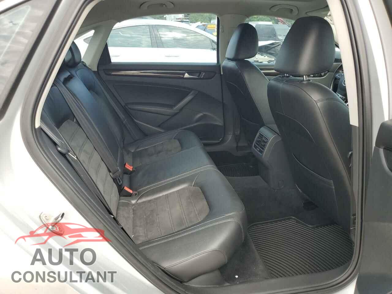 VOLKSWAGEN PASSAT 2014 - 1VWCN7A3XEC004964