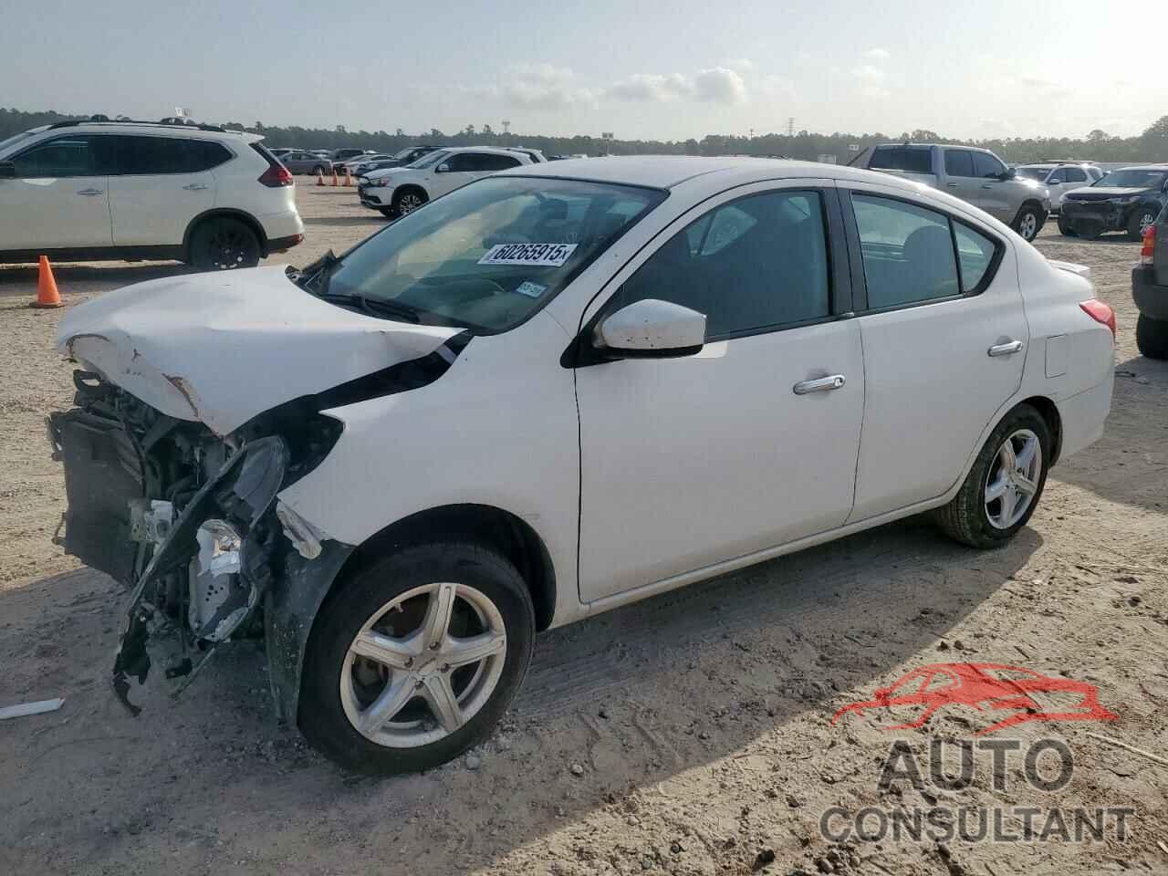 NISSAN VERSA 2018 - 3N1CN7AP9JL882537