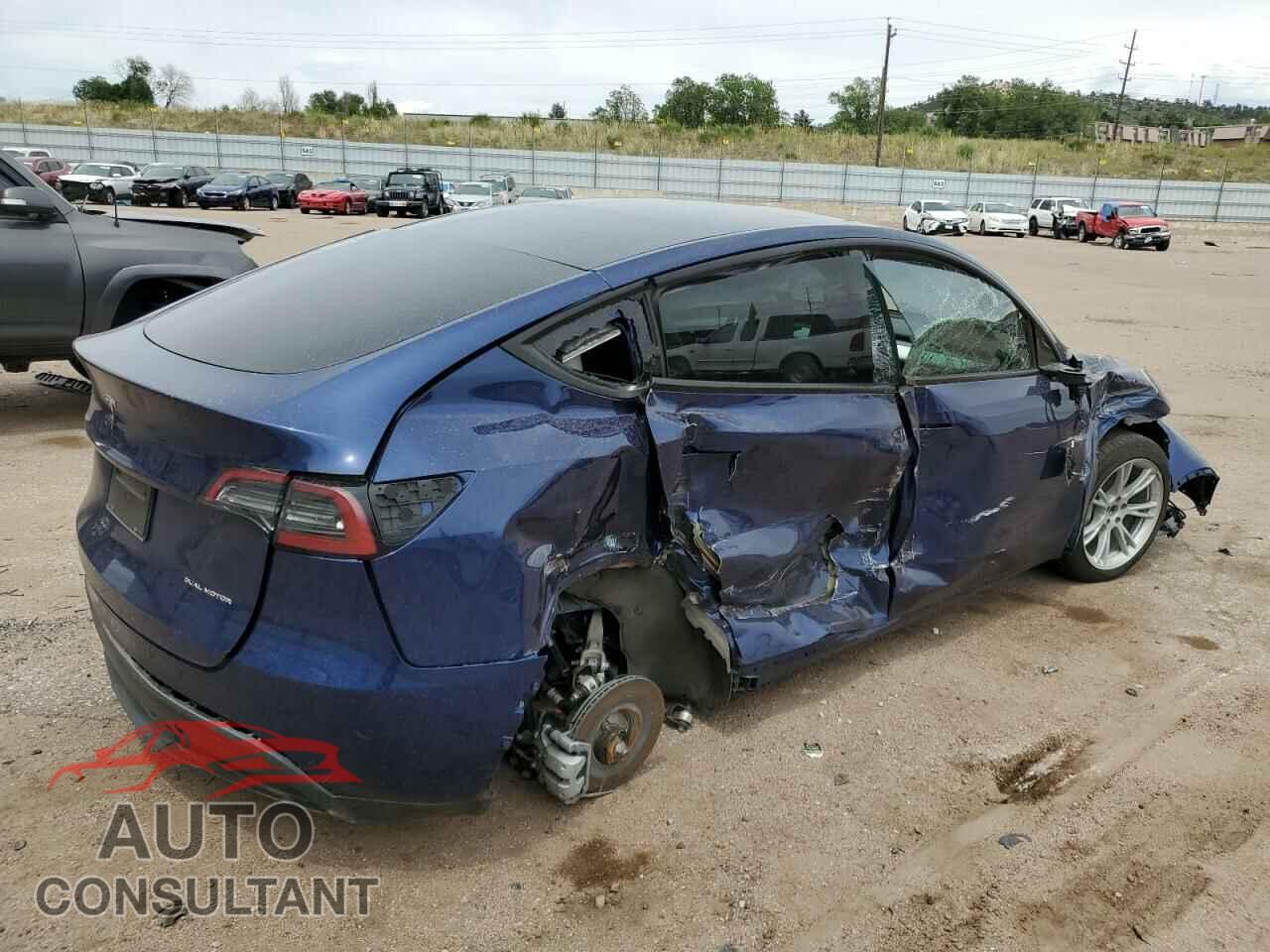 TESLA MODEL Y 2023 - 7SAYGDEE2PF855274