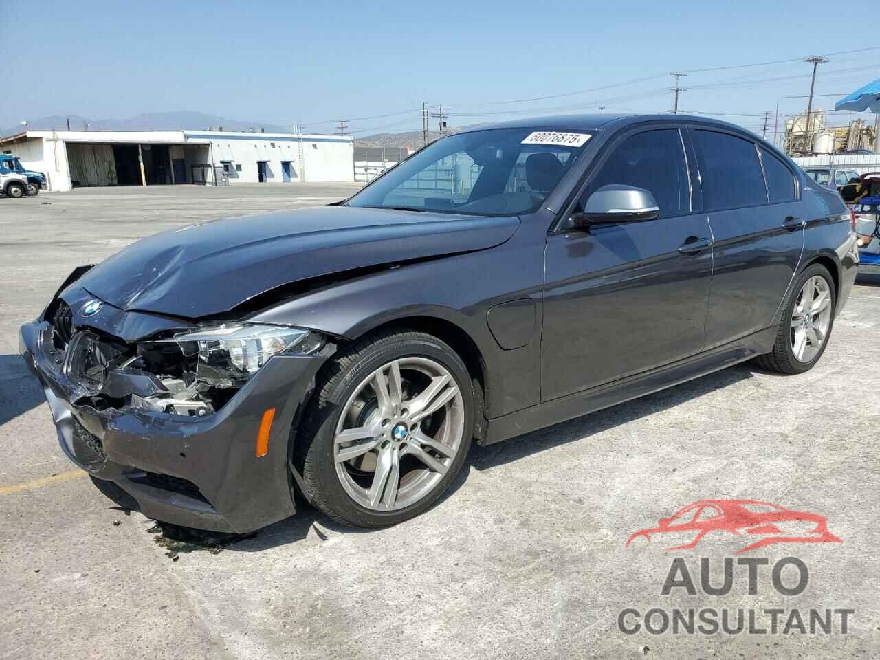 BMW 3 SERIES 2017 - WBA8E1C59HK895261