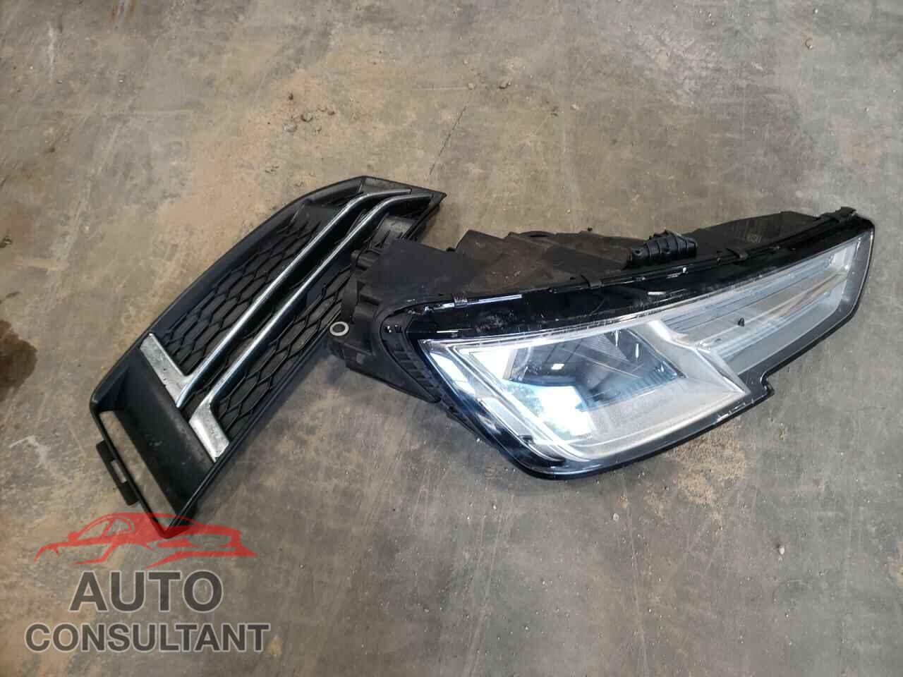 AUDI A4 2017 - WAUDNAF47HN046164