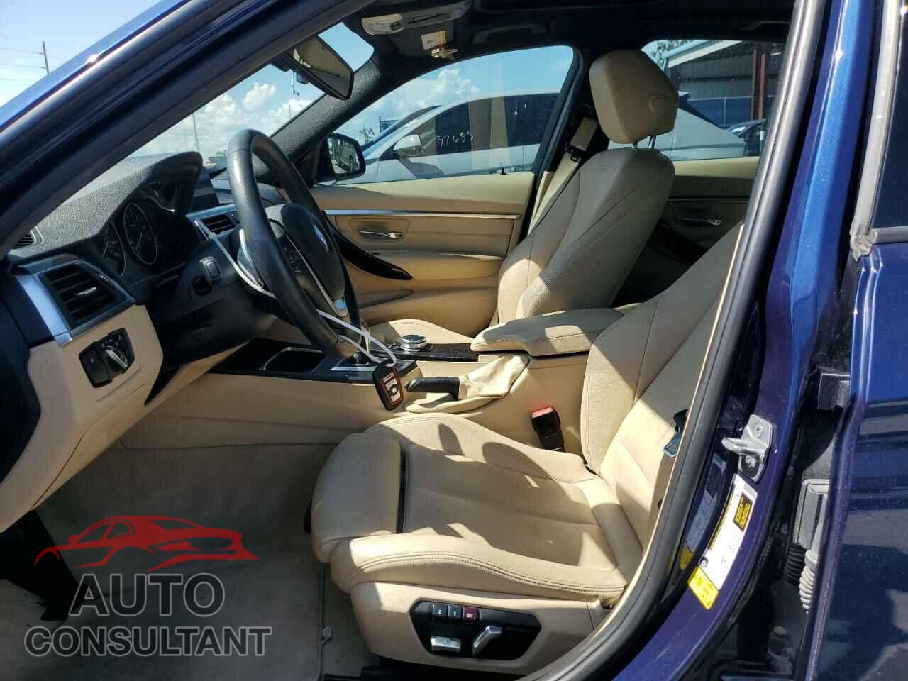 BMW 3 SERIES 2016 - WBA8E9G53GNU28312