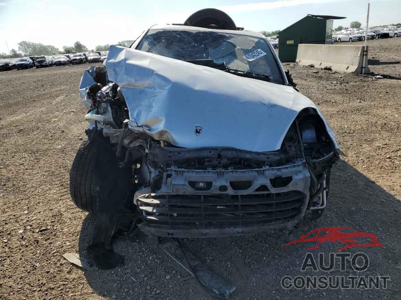 PORSCHE CAYENNE 2017 - WP1AE2A24HLA69347